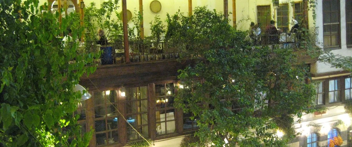 Mtam Wkafyh Lyaly Damascus - Damascus
