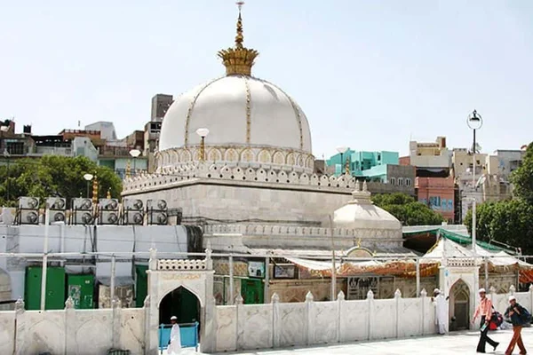 مدرسة زبدن الثالثة المحدثة