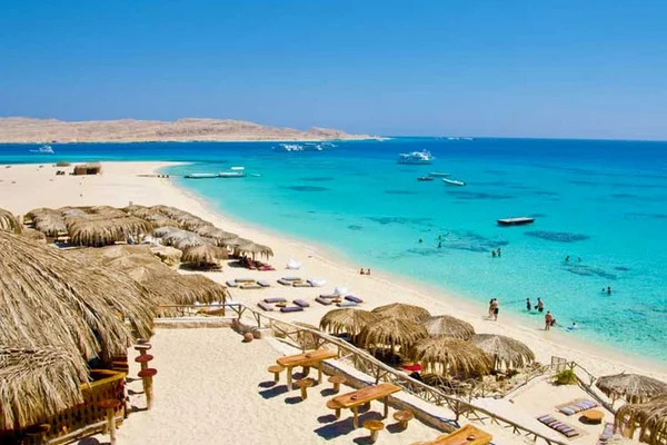 Soubr Markt Al-Asdqa' (kfr Btna)