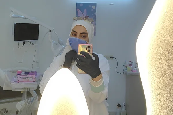 عيادة الدمتور ناصر في عامودا طب اسنان