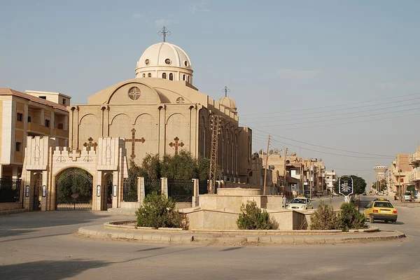 Mrkz Al-Hmdoukyyn