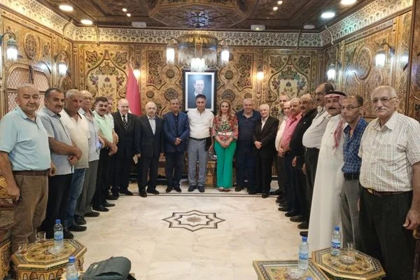 Sayd Mrkdh "qbylh Al-Sadh Al-Mshahdh"