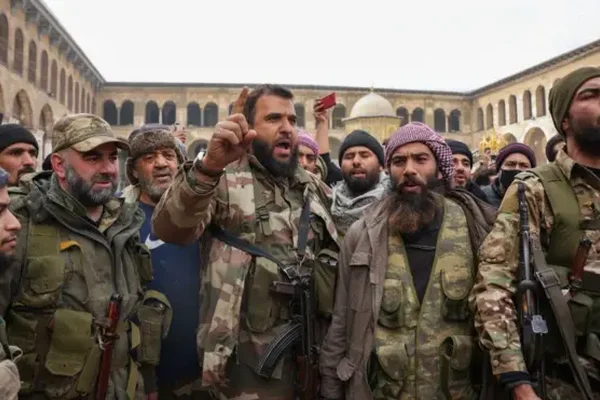 Rjal Al-Snh Qadmoun Thryr Al-Sham