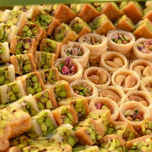 معمل حلويات نالين