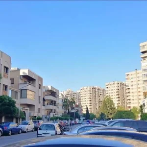 Soubrmarkt Fylat Al-Mazzeh Shrqya